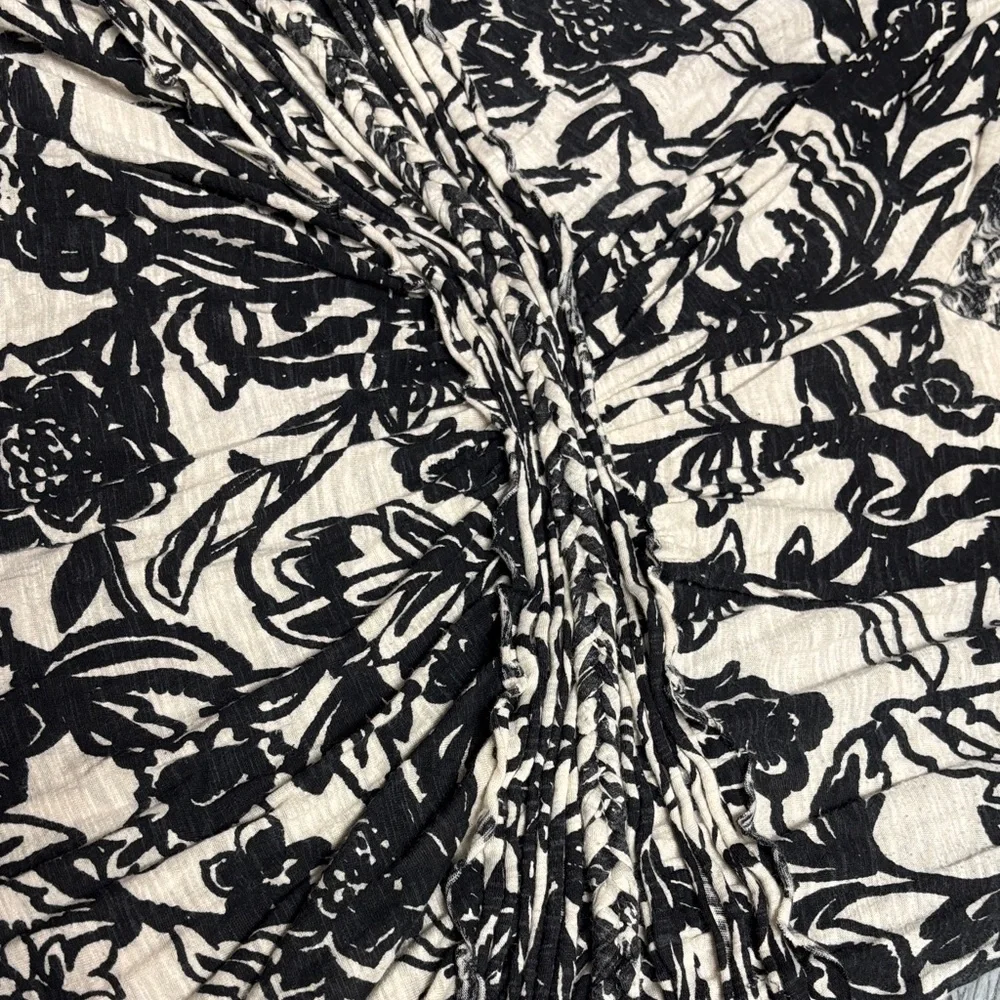 Y2K LOFT Black and Cream Floral Blouse - Picture 10 of 15